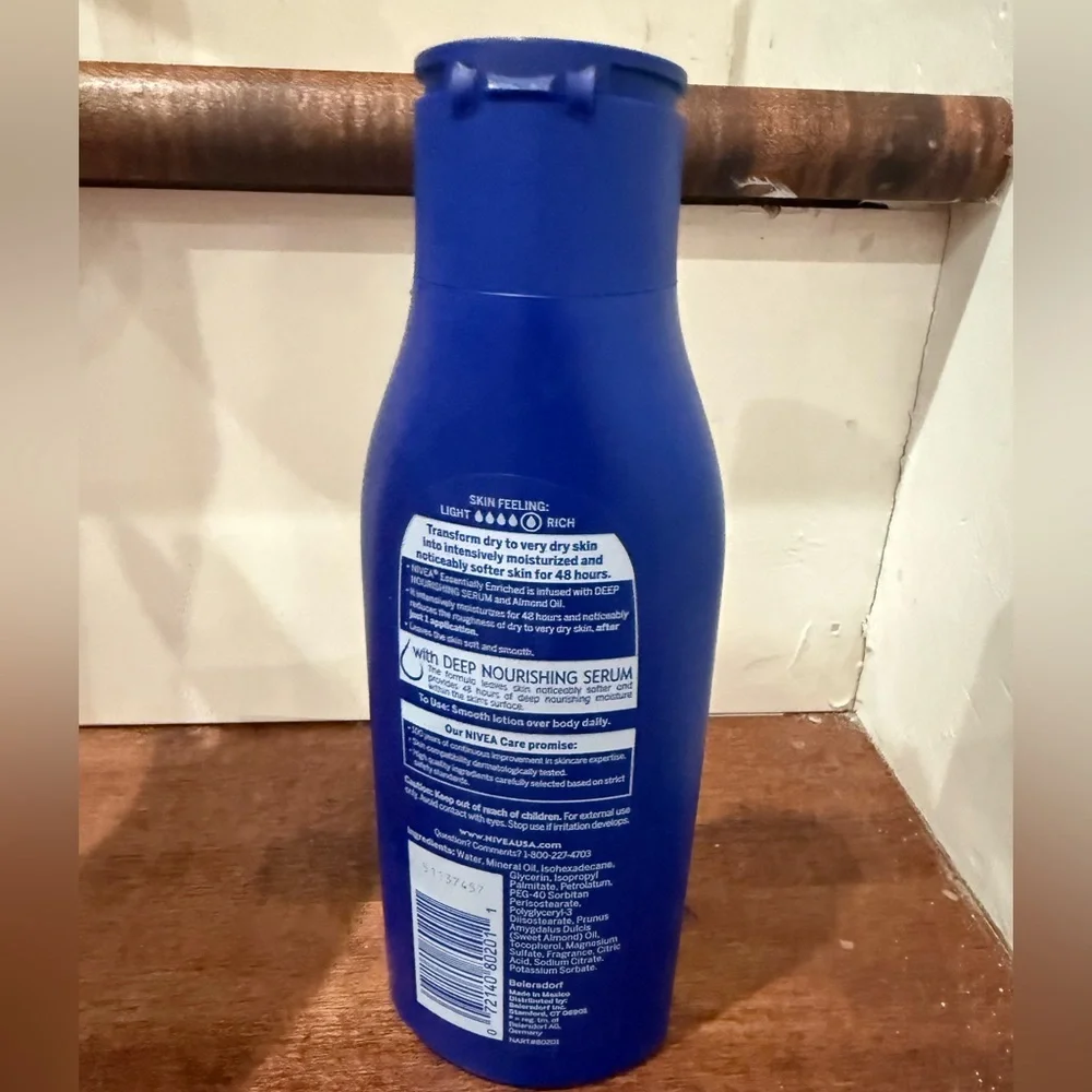 NWT Nivea Essentially Enriched Body Lotion Deep Nourishing